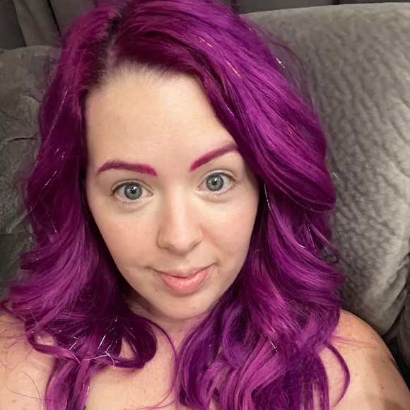 Meet your Posher, Kelsy - Picture 1 of 1